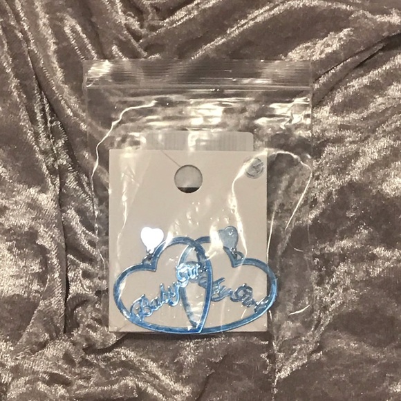 Baby Girl Cutout Heart Drop Earrings - Picture 3 of 5